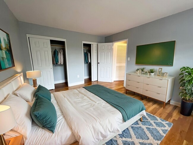 Photo - Meadowbrook Gardens