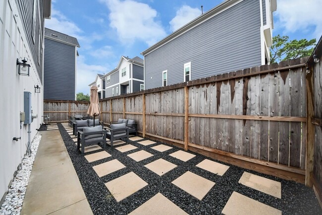 Photo - 901 Lehman St