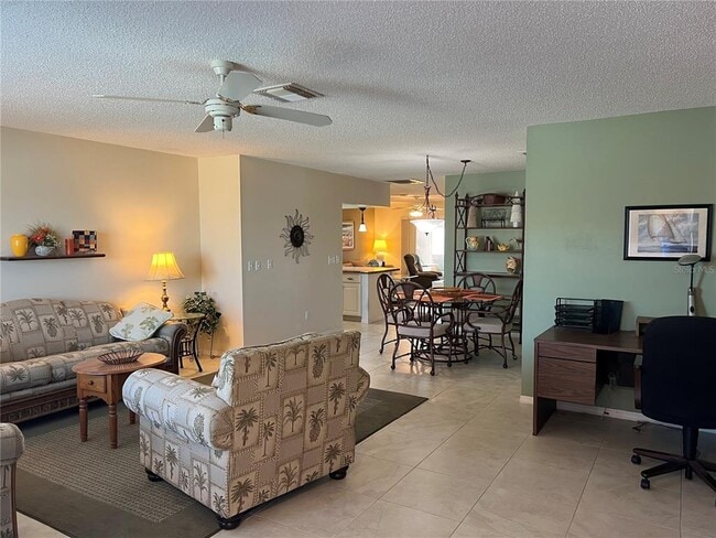 Photo - 1814 Columbine Pl
