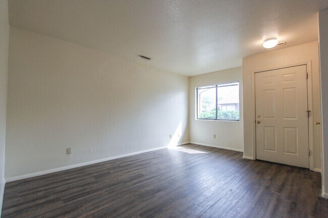 Photo - 8460 E Lakeshore Dr Unit Apt B