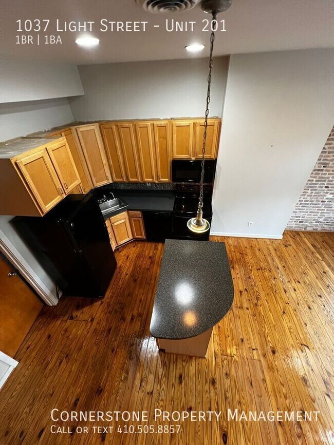 Photo - 1037 Light St Unit 201