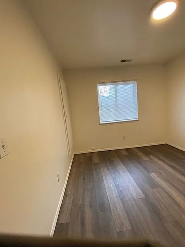 Photo - 839 S Division St Unidad 1