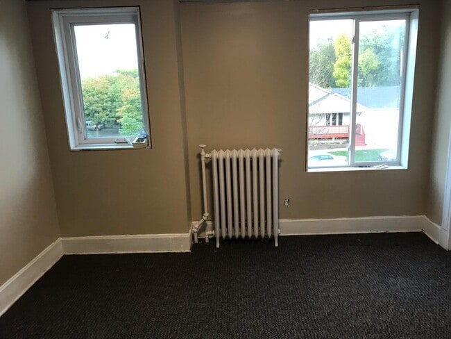 Photo - 513 Winslow Ave