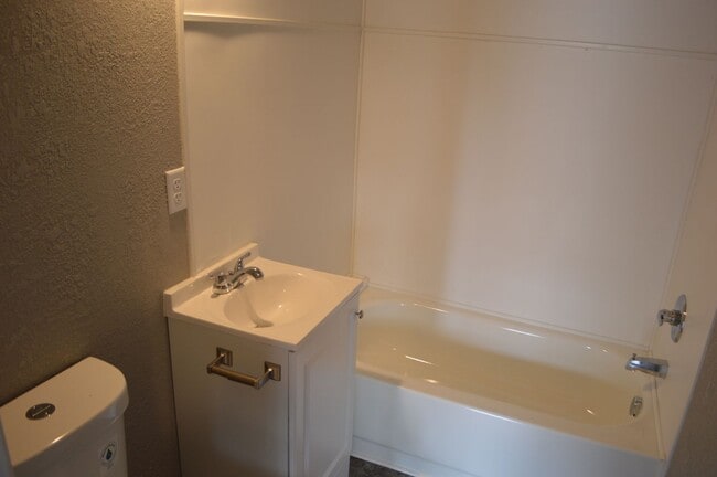 Photo - Centrally Located One Bedroom Duplex Unit 1048 S. Wisconsin Ave.