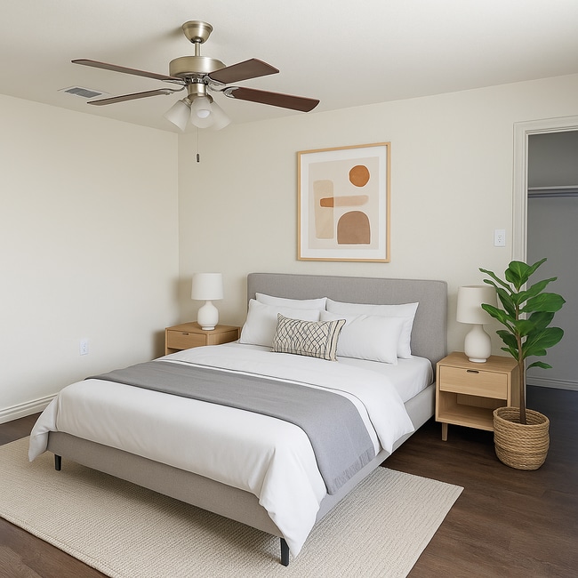 Photo - 1535 Justin Lp