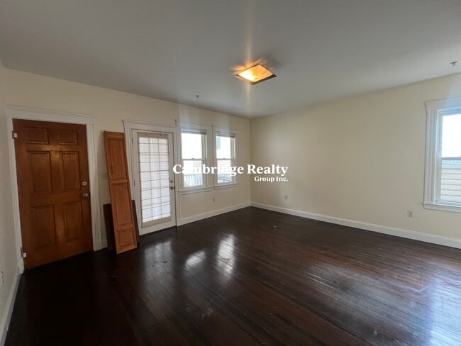 Photo - 6 Giles Park Unit 1