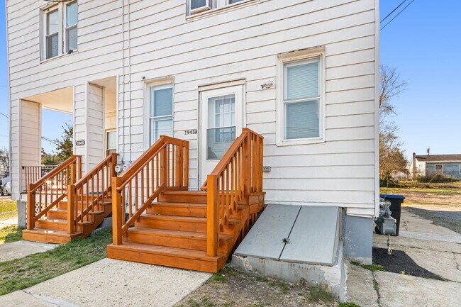 Photo - 1945 Cooper St Unit 1945 Cooper St