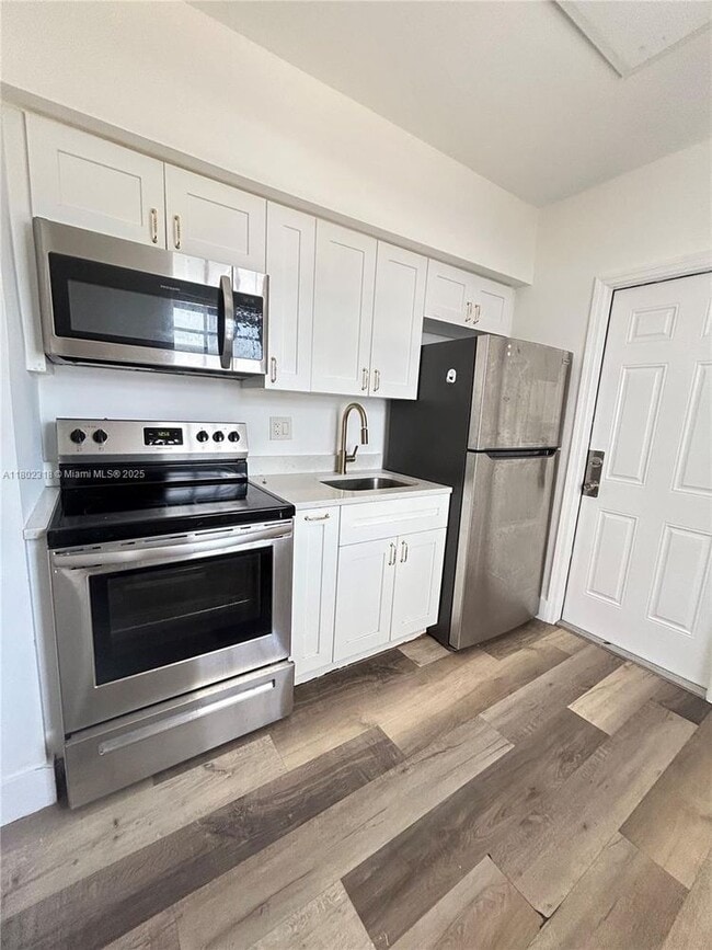 Building Photo - 571 NE 67th St Unit 4-4 Rental