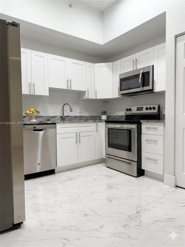 Photo - 2801 Riverside Dr Unidad 204