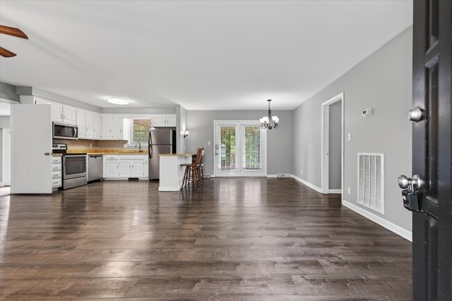 Photo - 1866 Harriet Dr