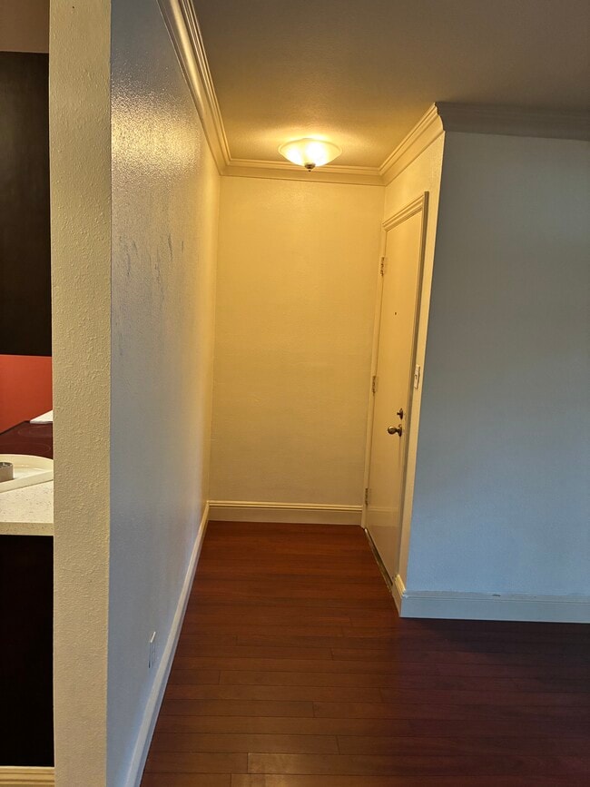Photo - 1457 Marchbanks Dr Unit 1