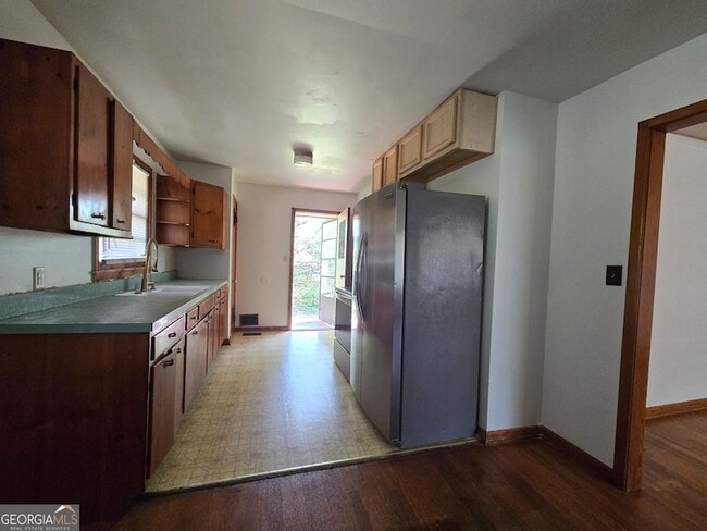 Photo - 677 Shellnut Dr