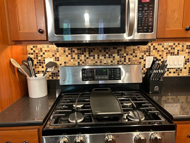 Photo - 22 E Market St Unit 201