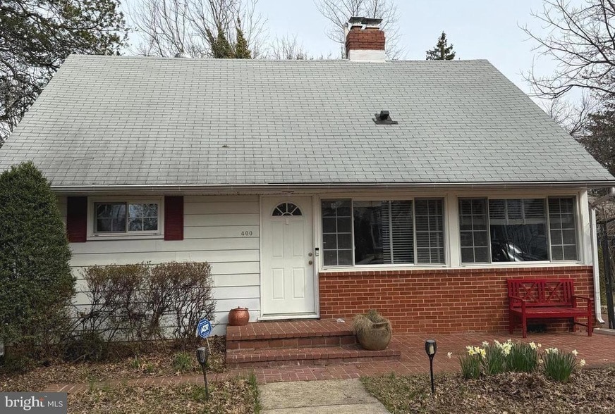Photo - 400 Dean Dr