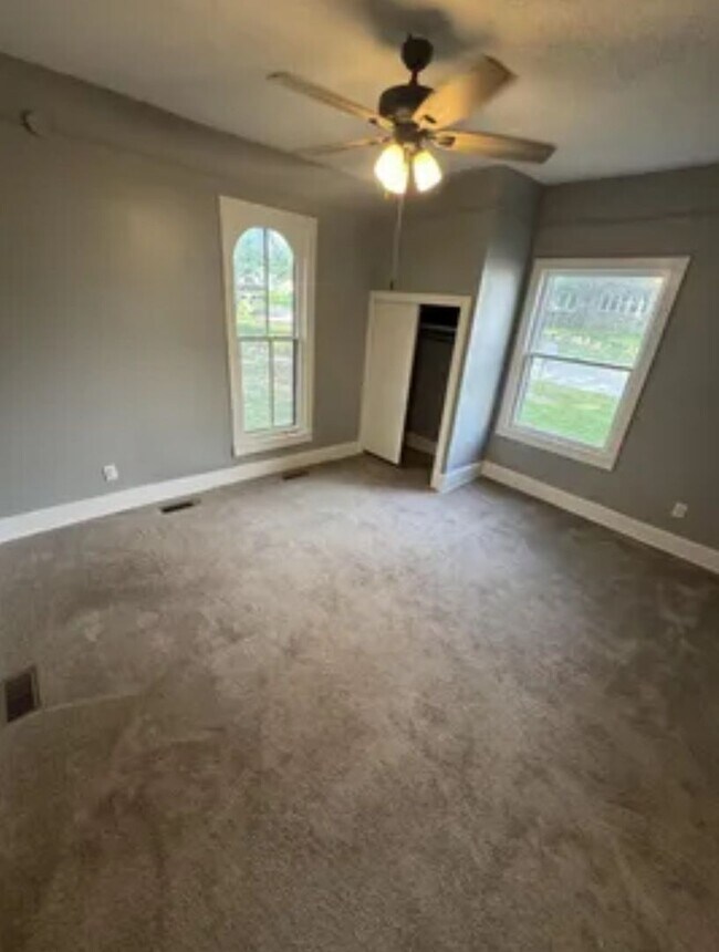 Photo - 3 bedroom/1 bath house for rent