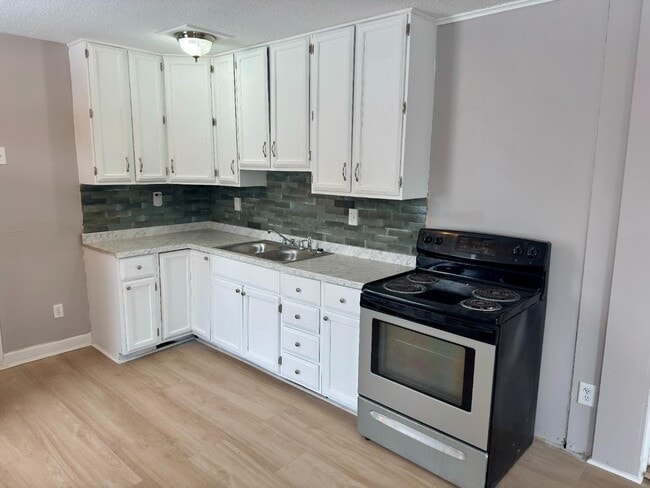 Photo - 2114 Smith Ave