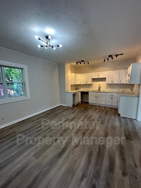 Photo - 1804 Callahan St