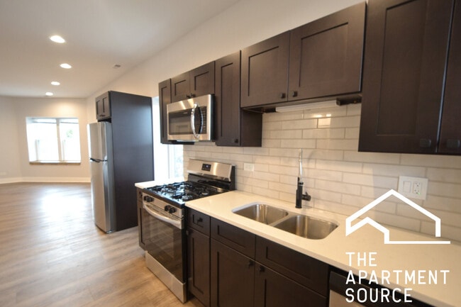 Building Photo - 4411 N Kimball Ave Unit 3FL