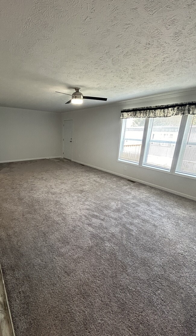 Photo - 118 Poplar Dr
