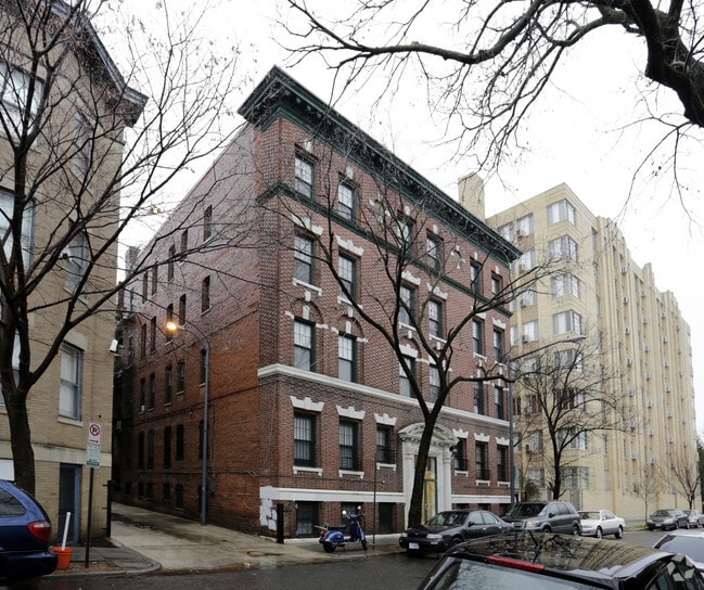 1627 Lamont St NW - 1627 Lamont St NW