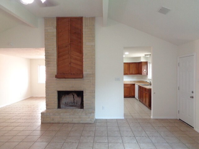 Photo - 19602 Southaven Dr