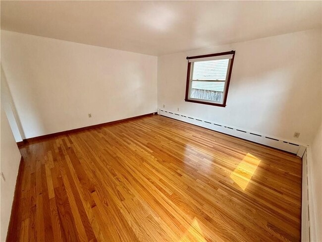 Photo - 25 Thurston Ave