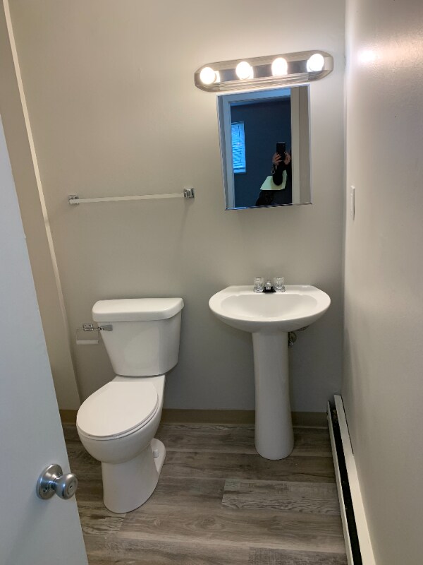 Photo - 554 West Ave