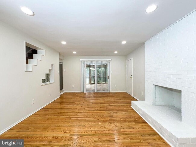 Building Photo - 6281 Loveknot Pl Rental
