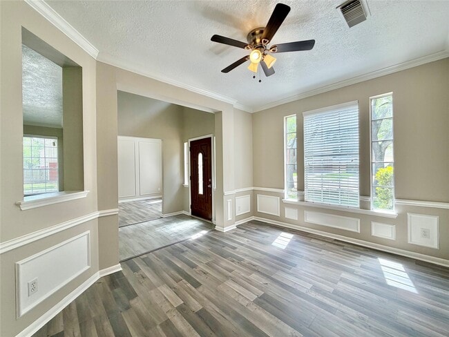 Photo - 6315 Laurel Bush Ln