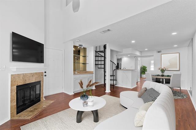 Building Photo - 5590 Spring Valley Rd Unit C206