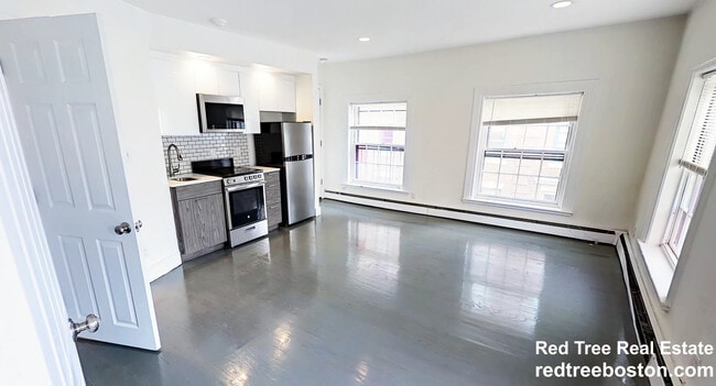 Building Photo - 24 Joy St Unit 5