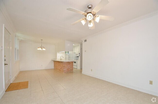 Building Photo - 8810 Ilona Ln Unit 6 Rental