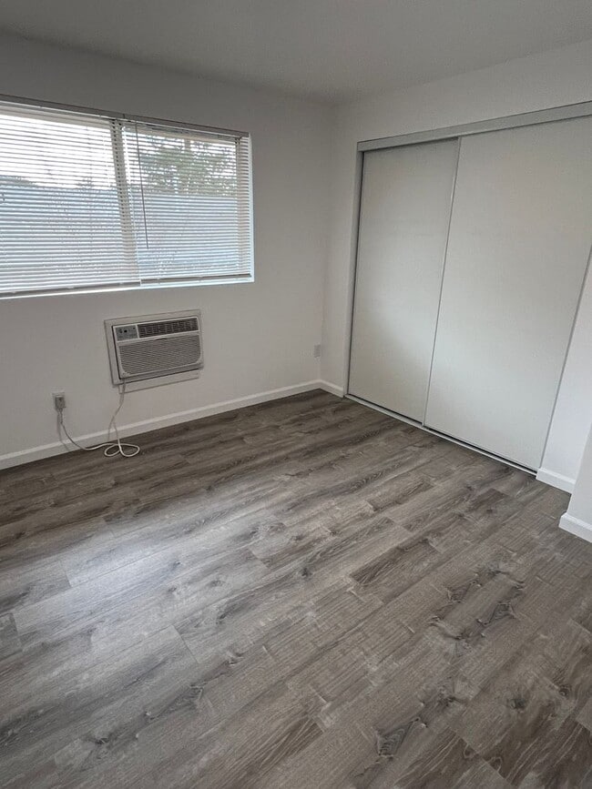 Photo - 851 NE A St Unidad B