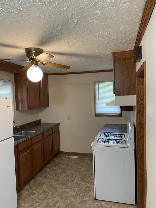 Photo - 201 Court Ave