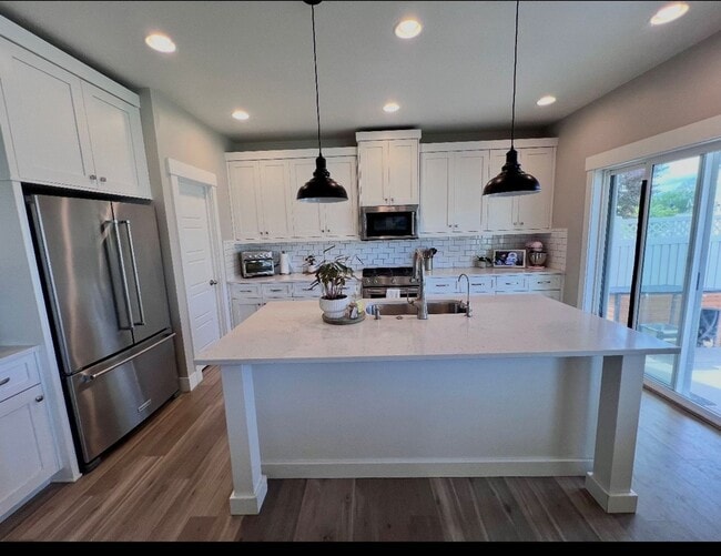 Photo - 3 Bed + Office + Bonus | 3-Car Garage