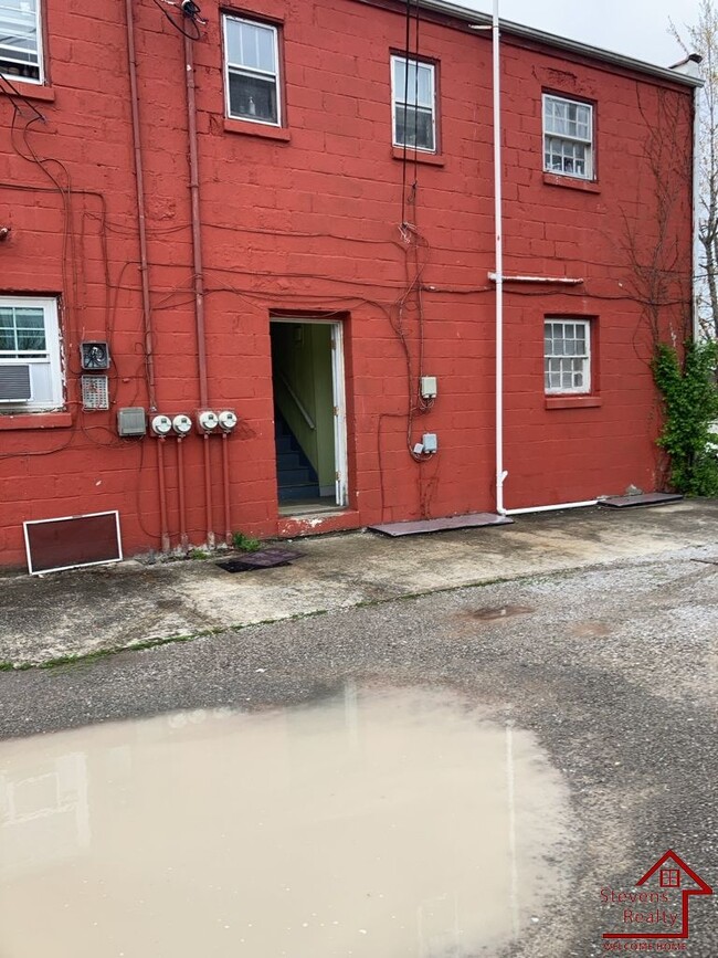 Photo - 414 W Bockman Way Apartment Unit 1
