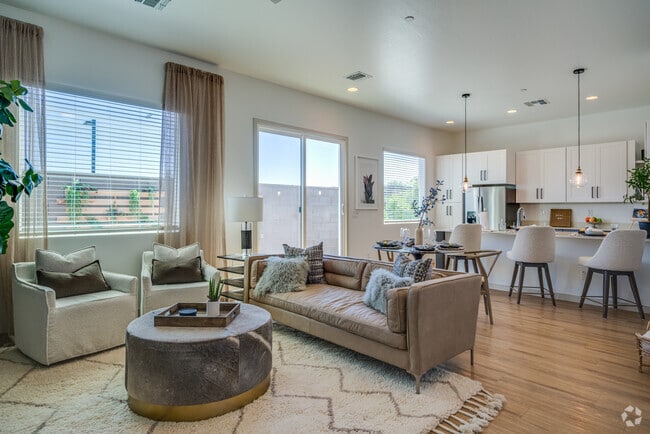 3BA, 2BA - 1,355SF