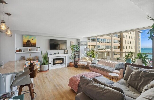 Photo - 3950 N Lake Shore Dr Unit 2015