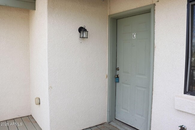 Building Photo - 4420 Buena Loma Way Unit c