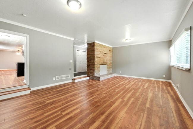 Photo - 3102 W Peek Rd NW