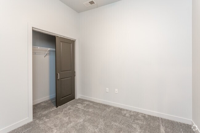 2BR Palmer - Second Bedroom