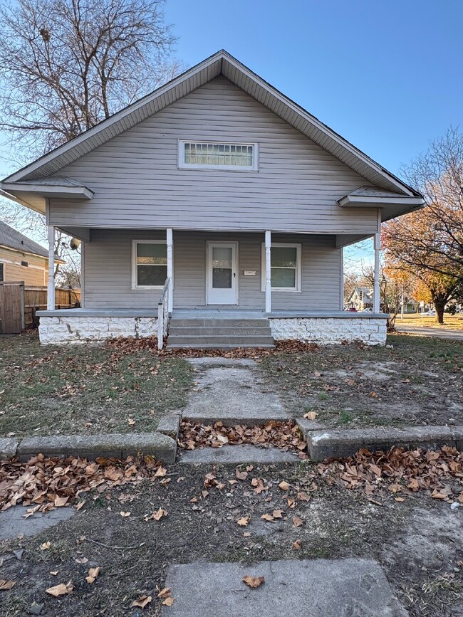 "Charming 3-Bedroom Home in Wichita - Perf... - "Charming 3-Bedroom Home in Wichita - Perf...