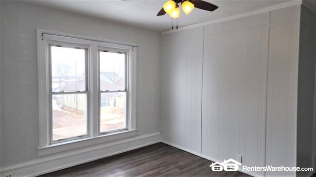 Photo - 408 3rd St E