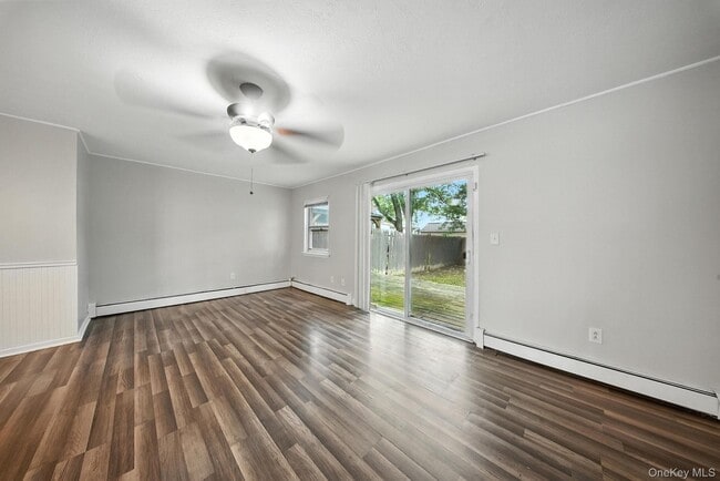 Photo - 105 Sheffield Dr