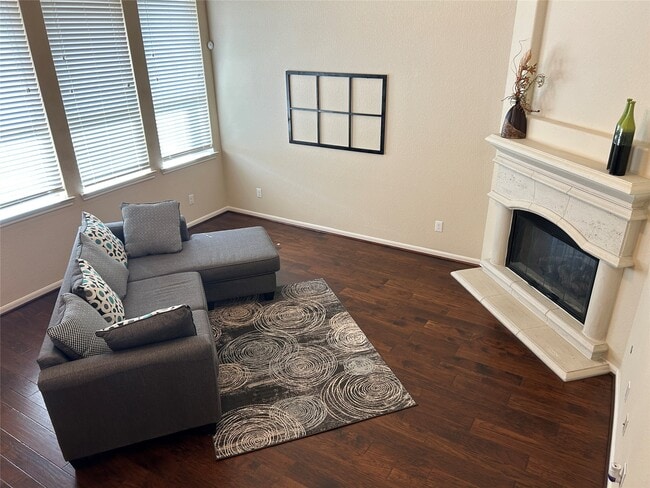 Building Photo - 6819 Hunters Trace Ln Rental