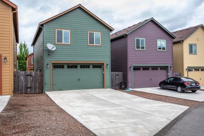 Photo - Three bedroom house in Hazel Dell - Built in 2014