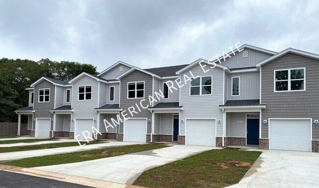 Building Photo - 674 Denton Blvd NW Rental