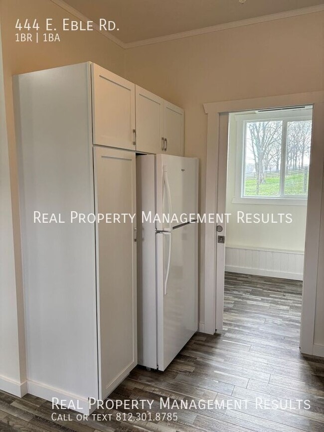 Photo - 444 E Eble Rd