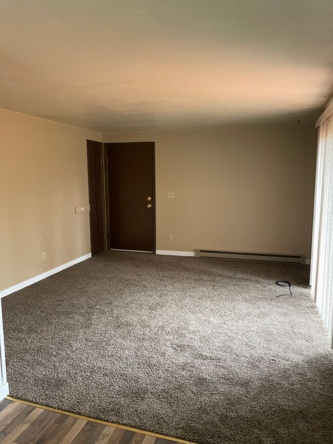 Photo - 260 Shoshone Ave Unit 260 Shoshone Apt D