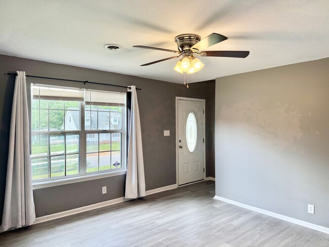 Photo - Three Bedroom Close to Ft. Campbell